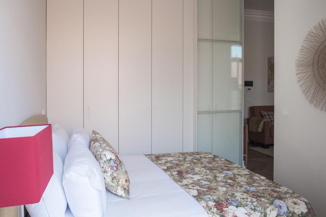Boutique Rentals-Flores Chic In Historical Center Porto Kültér fotó